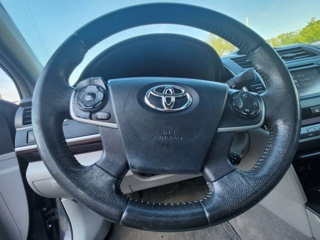 Toyota Camry 4dr Sdn V6 Auto XLE (Natl) 2012