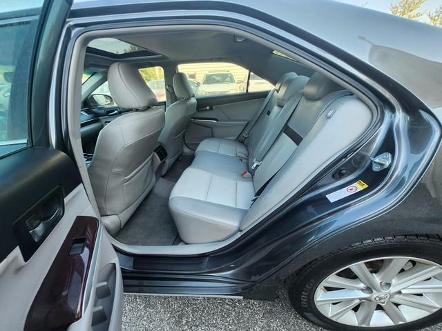 Toyota Camry 4dr Sdn V6 Auto XLE (Natl) 2012