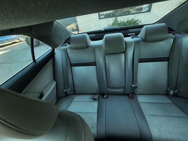 Toyota Camry 4dr Sdn V6 Auto XLE (Natl) 2012