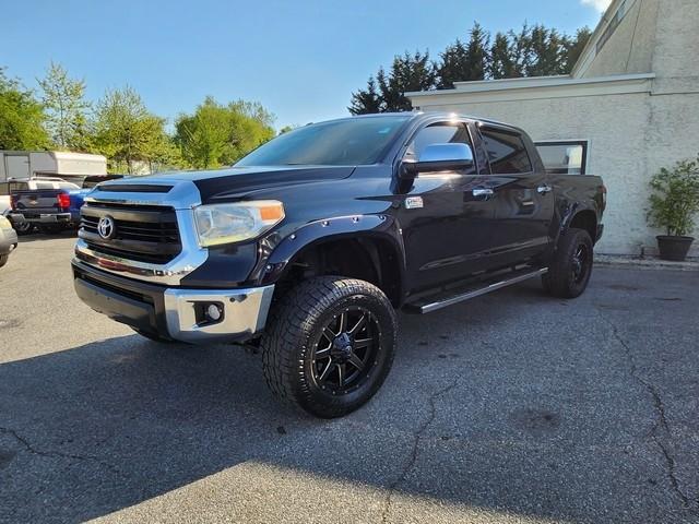 Toyota Tundra 4WD Truck CrewMax 5.7L V8 6-Spd AT Platinum (Natl) 2015
