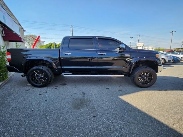 Toyota Tundra 4WD Truck CrewMax 5.7L V8 6-Spd AT Platinum (Natl) 2015