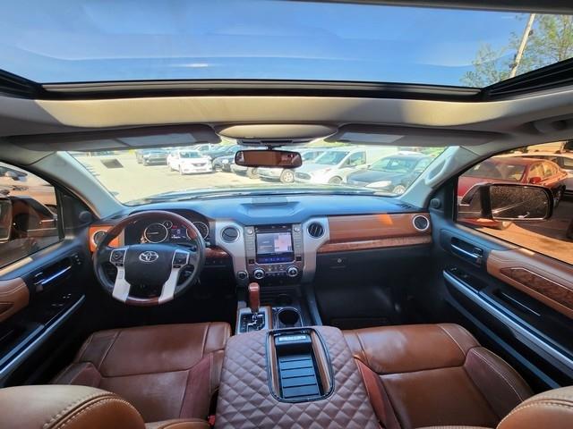 Toyota Tundra 4WD Truck CrewMax 5.7L V8 6-Spd AT Platinum (Natl) 2015