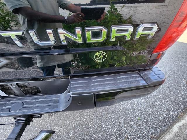 Toyota Tundra 4WD Truck CrewMax 5.7L V8 6-Spd AT Platinum (Natl) 2015