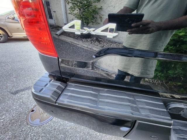 Toyota Tundra 4WD Truck CrewMax 5.7L V8 6-Spd AT Platinum (Natl) 2015