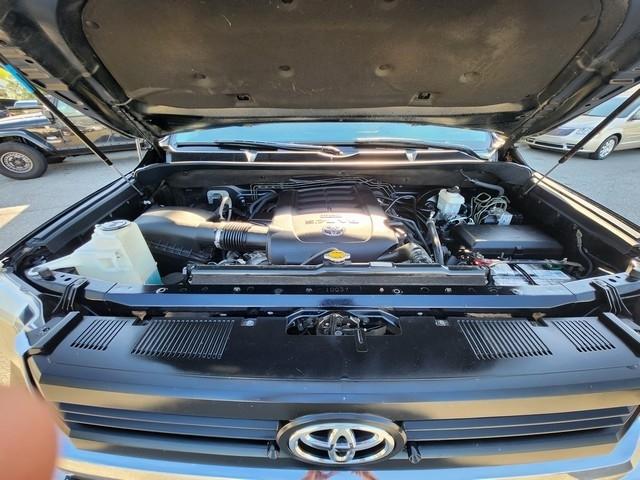 Toyota Tundra 4WD Truck CrewMax 5.7L V8 6-Spd AT Platinum (Natl) 2015