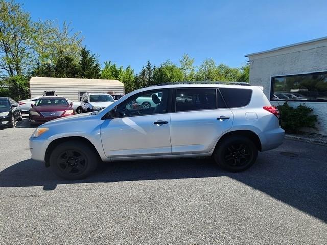 Toyota RAV4 4WD 4dr 4-cyl 4-Spd AT (Natl) 2011