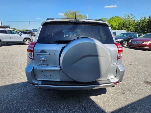 Toyota RAV4 4WD 4dr 4-cyl 4-Spd AT (Natl) 2011