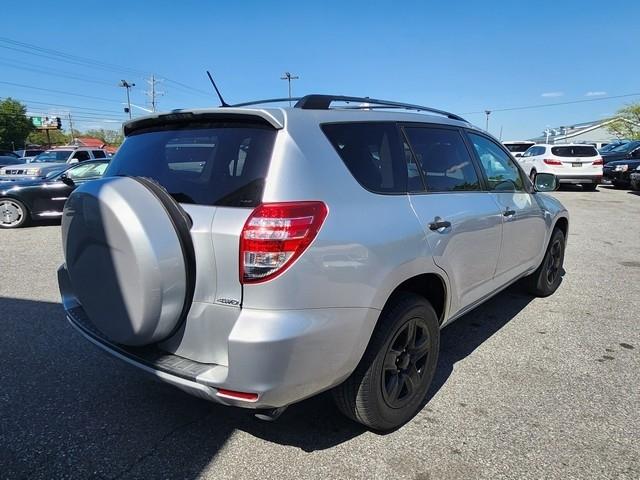 Toyota RAV4 4WD 4dr 4-cyl 4-Spd AT (Natl) 2011