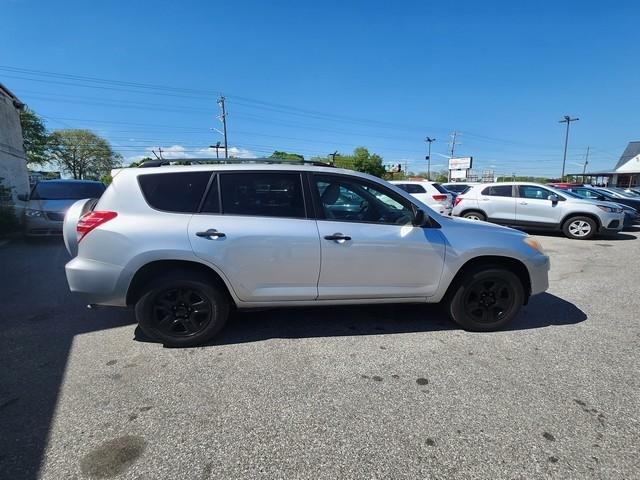 Toyota RAV4 4WD 4dr 4-cyl 4-Spd AT (Natl) 2011