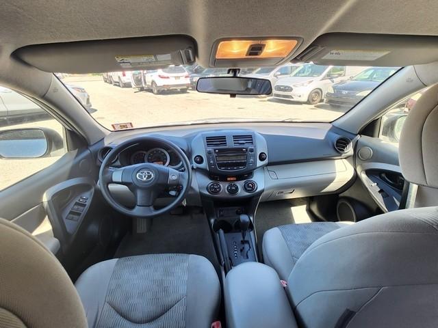 Toyota RAV4 4WD 4dr 4-cyl 4-Spd AT (Natl) 2011