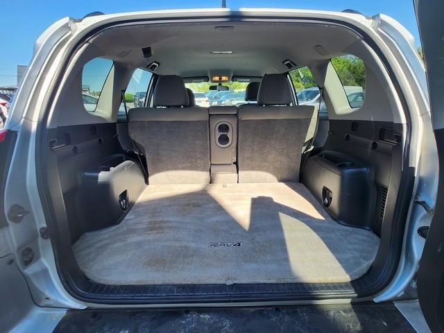 Toyota RAV4 4WD 4dr 4-cyl 4-Spd AT (Natl) 2011