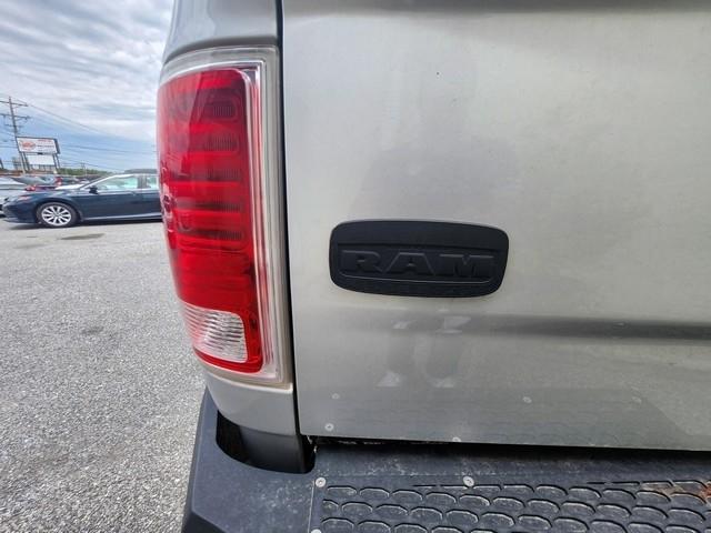 RAM 1500 4WD Crew Cab 149" Longhorn 2014
