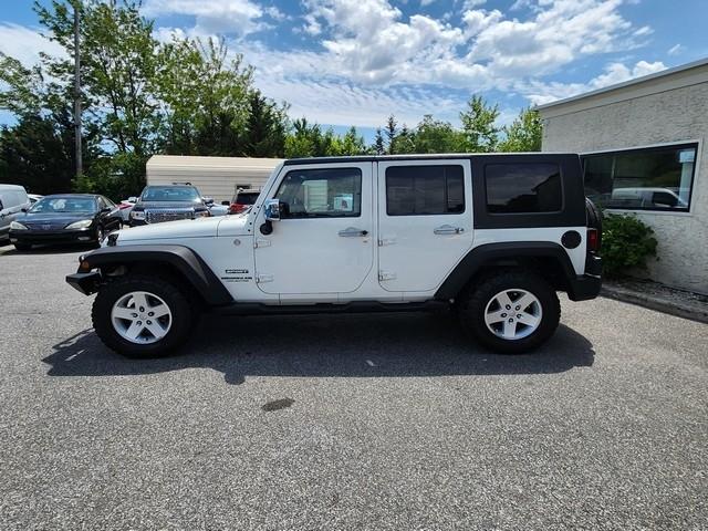 Jeep Wrangler Unlimited 4WD 4dr Sport 2010