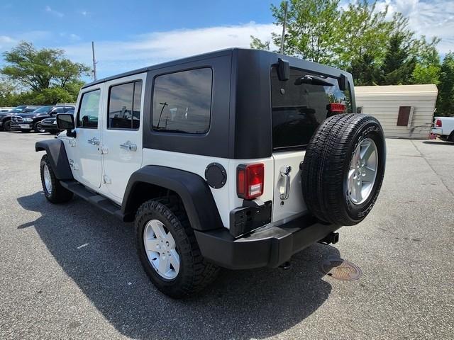 Jeep Wrangler Unlimited 4WD 4dr Sport 2010