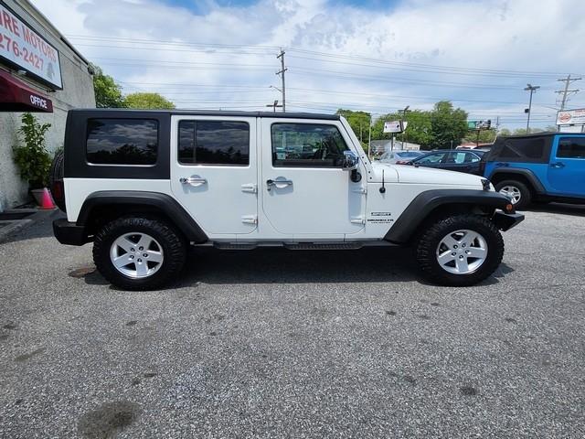 Jeep Wrangler Unlimited 4WD 4dr Sport 2010