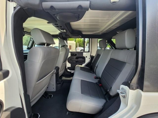 Jeep Wrangler Unlimited 4WD 4dr Sport 2010