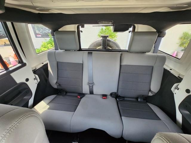 Jeep Wrangler Unlimited 4WD 4dr Sport 2010