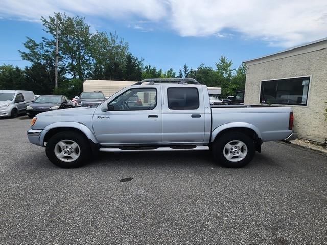 Nissan Frontier 2WD 00 XE Crew Cab V6 Auto 2000