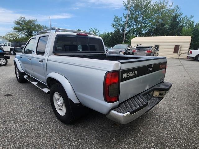 Nissan Frontier 2WD 00 XE Crew Cab V6 Auto 2000