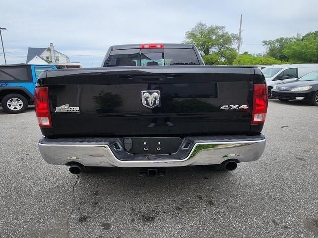 RAM 1500 4WD Quad Cab 140.5" Big Horn 2012