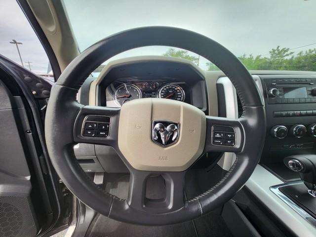 RAM 1500 4WD Quad Cab 140.5" Big Horn 2012