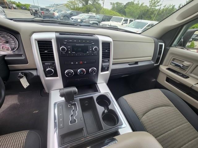 RAM 1500 4WD Quad Cab 140.5" Big Horn 2012