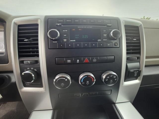 RAM 1500 4WD Quad Cab 140.5" Big Horn 2012