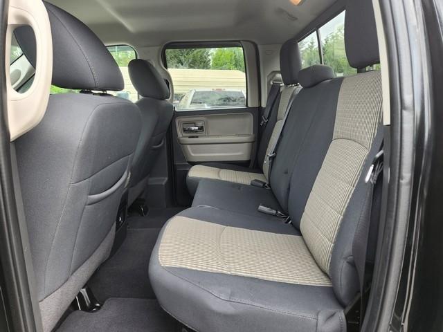 RAM 1500 4WD Quad Cab 140.5" Big Horn 2012