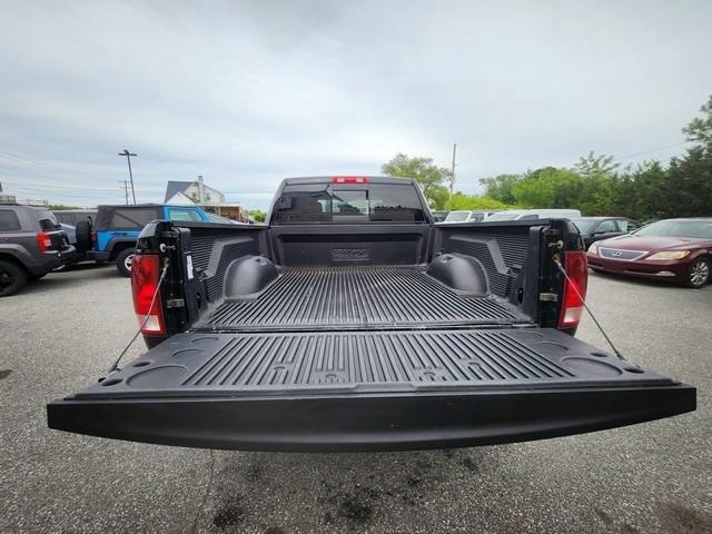 RAM 1500 4WD Quad Cab 140.5" Big Horn 2012