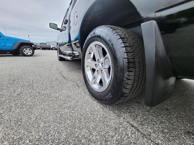 RAM 1500 4WD Quad Cab 140.5" Big Horn 2012