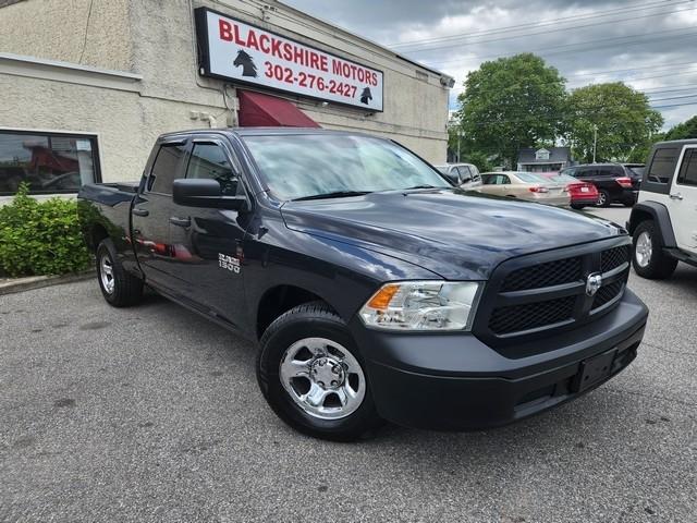 RAM 1500 Tradesman 4x2 Quad Cab 6'4" Box 2017