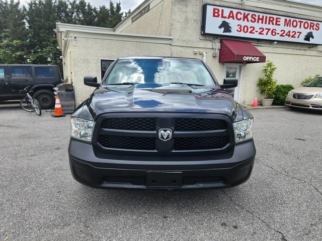 RAM 1500 Tradesman 4x2 Quad Cab 6'4" Box 2017