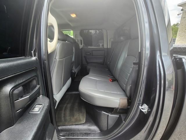 RAM 1500 Tradesman 4x2 Quad Cab 6'4" Box 2017