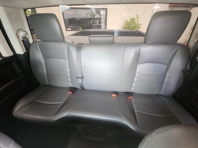 RAM 1500 Tradesman 4x2 Quad Cab 6'4" Box 2017