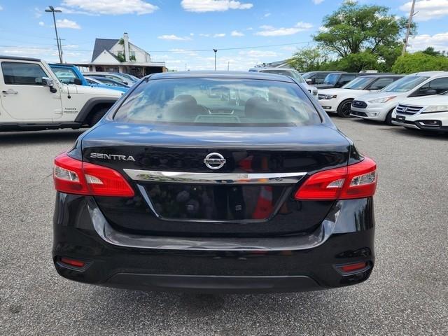 Nissan Sentra 4dr Sdn I4 CVT S 2016