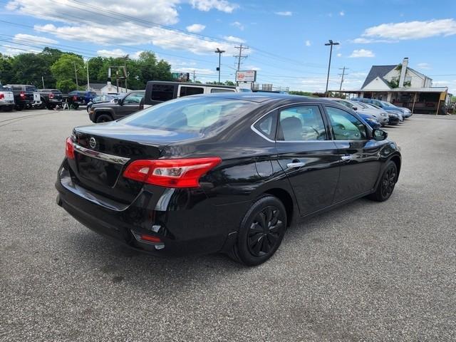 Nissan Sentra 4dr Sdn I4 CVT S 2016
