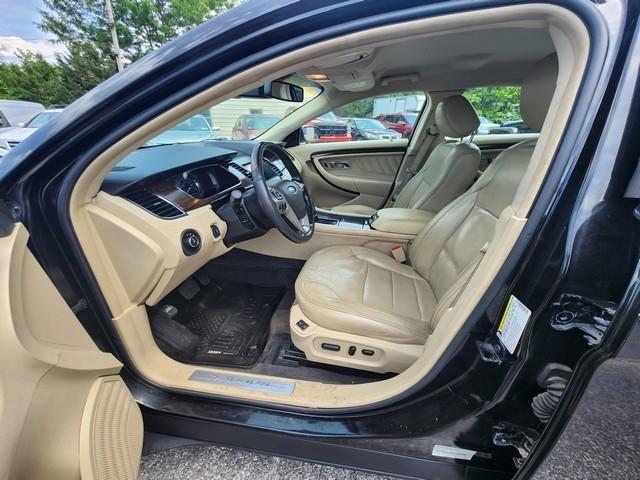 Ford Taurus 4dr Sdn Limited FWD 2013