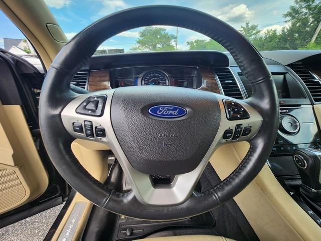Ford Taurus 4dr Sdn Limited FWD 2013
