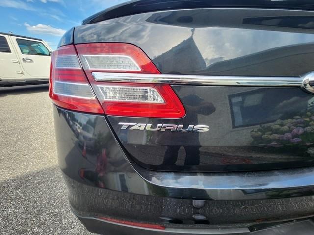Ford Taurus 4dr Sdn Limited FWD 2013