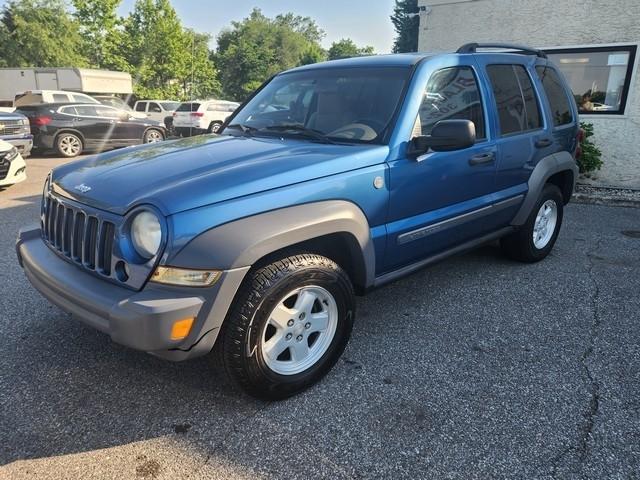 Jeep Liberty 4dr Sport 4WD 2005