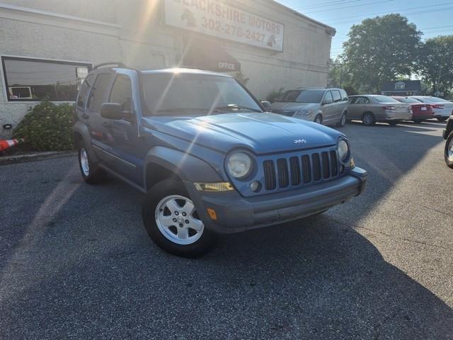 Jeep Liberty 4dr Sport 4WD 2005