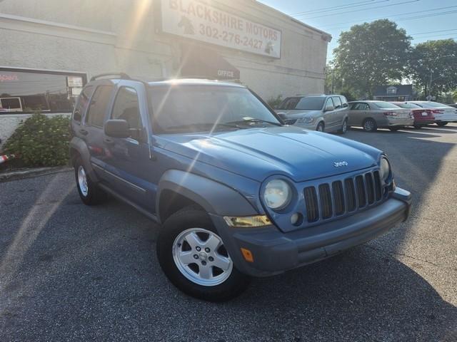Jeep Liberty 4dr Sport 4WD 2005
