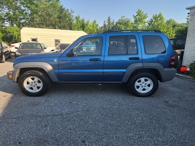 Jeep Liberty 4dr Sport 4WD 2005