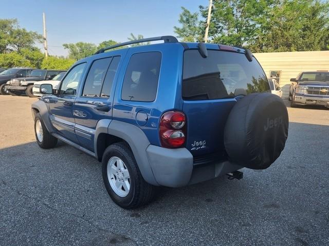 Jeep Liberty 4dr Sport 4WD 2005