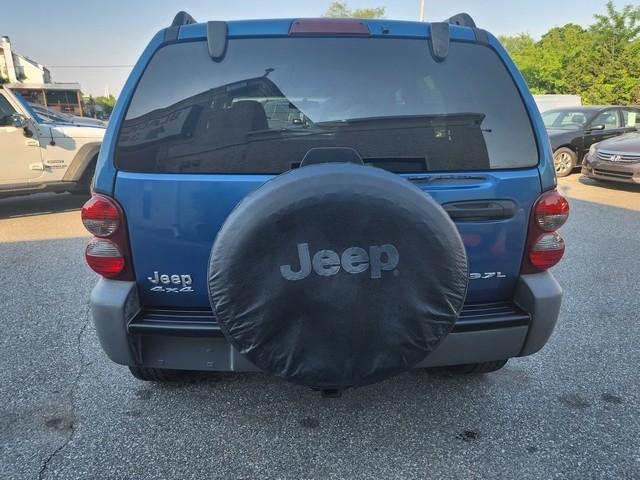 Jeep Liberty 4dr Sport 4WD 2005