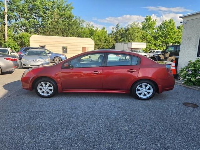 Nissan Sentra 4dr Sdn I4 CVT 2.0 SR 2010