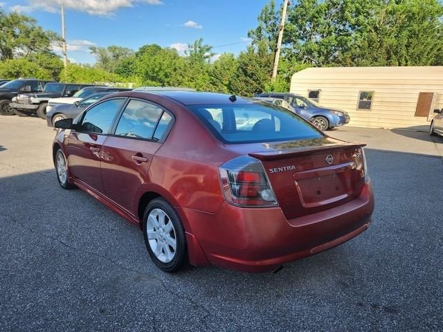 Nissan Sentra 4dr Sdn I4 CVT 2.0 SR 2010