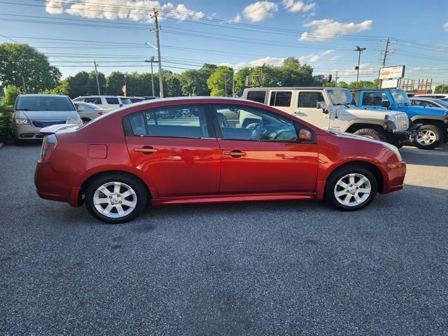 Nissan Sentra 4dr Sdn I4 CVT 2.0 SR 2010