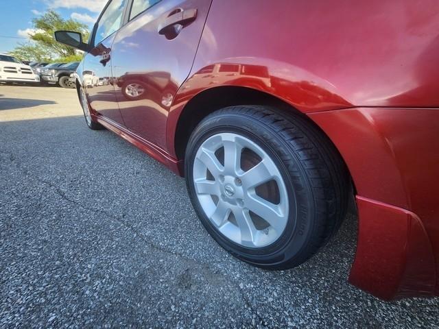 Nissan Sentra 4dr Sdn I4 CVT 2.0 SR 2010