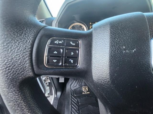 RAM 1500 4WD Quad Cab 140.5" Express 2014
